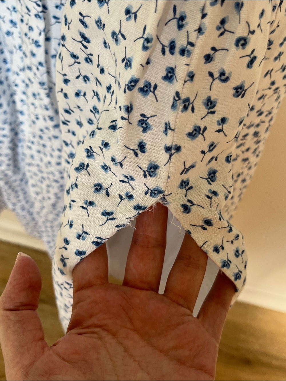 Reformation Coucou Linen Dress in Hanna Midi Puff Sleeve White Blue Floral 10 - Picture 7 of 8